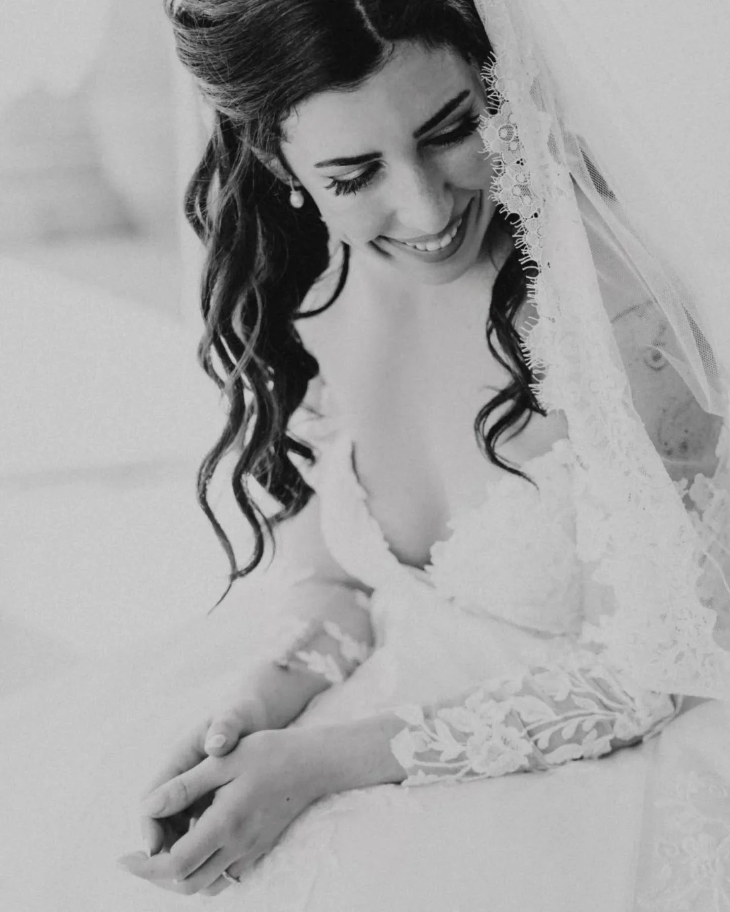 Ha sido una experiencia preciosa acompa&ntilde;arles en esta aventura, con aquella primera cita en la que se nos pasaron 3 horas sin darnos cuenta, las actualizaciones, consultas y confidencias por whatsapp, esos &uacute;ltimos d&iacute;as card&iacut