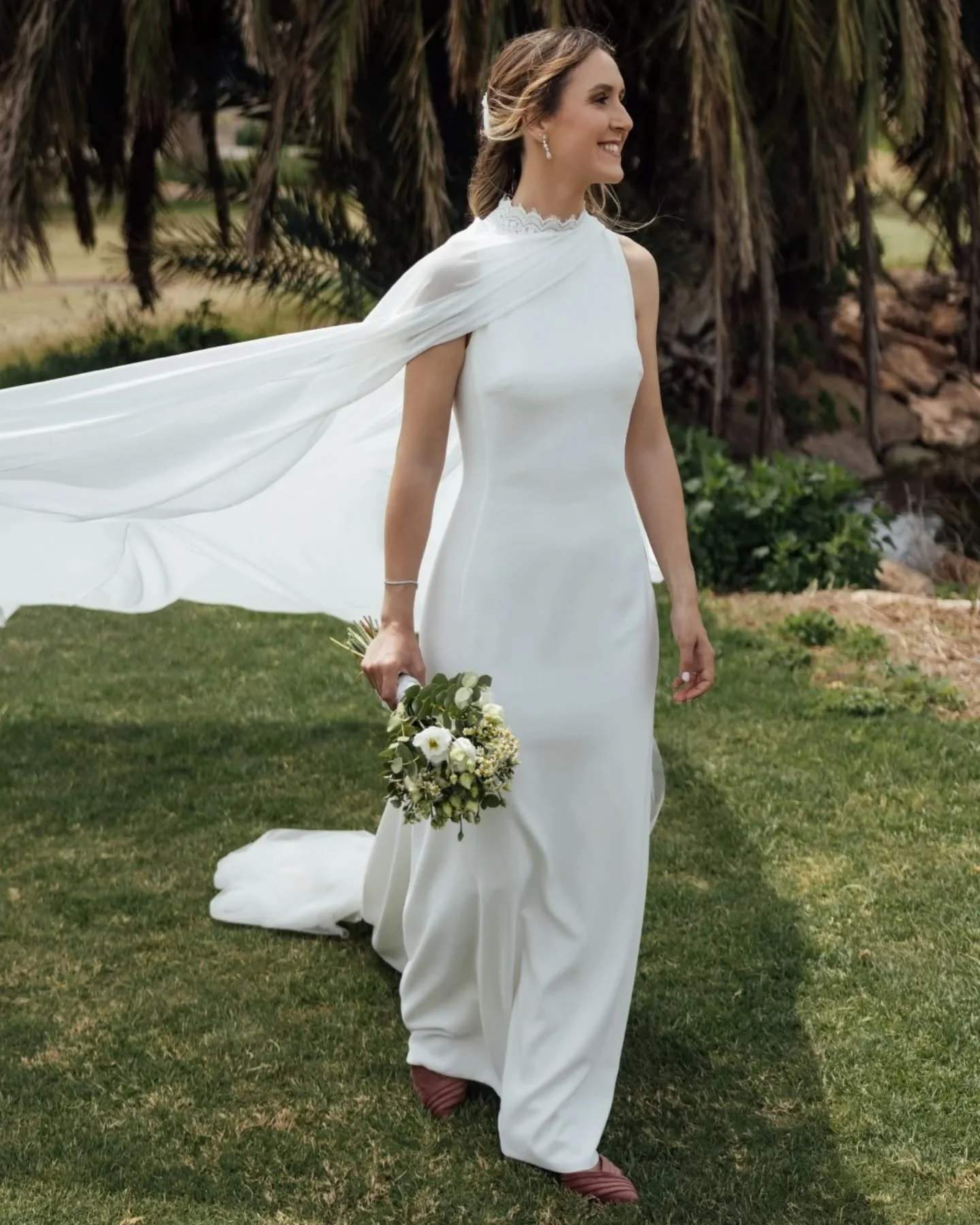 Reci&eacute;n vueltos de su viajazo por Asia y no me resisto a presumir del d&iacute;a que pas&eacute; con ellos.

Los almerienses del a&ntilde;o se pasaron la boda sin tocar el suelo, una alegr&iacute;a que llevaban en el cuerpo digna de ver 🖤
.
.
