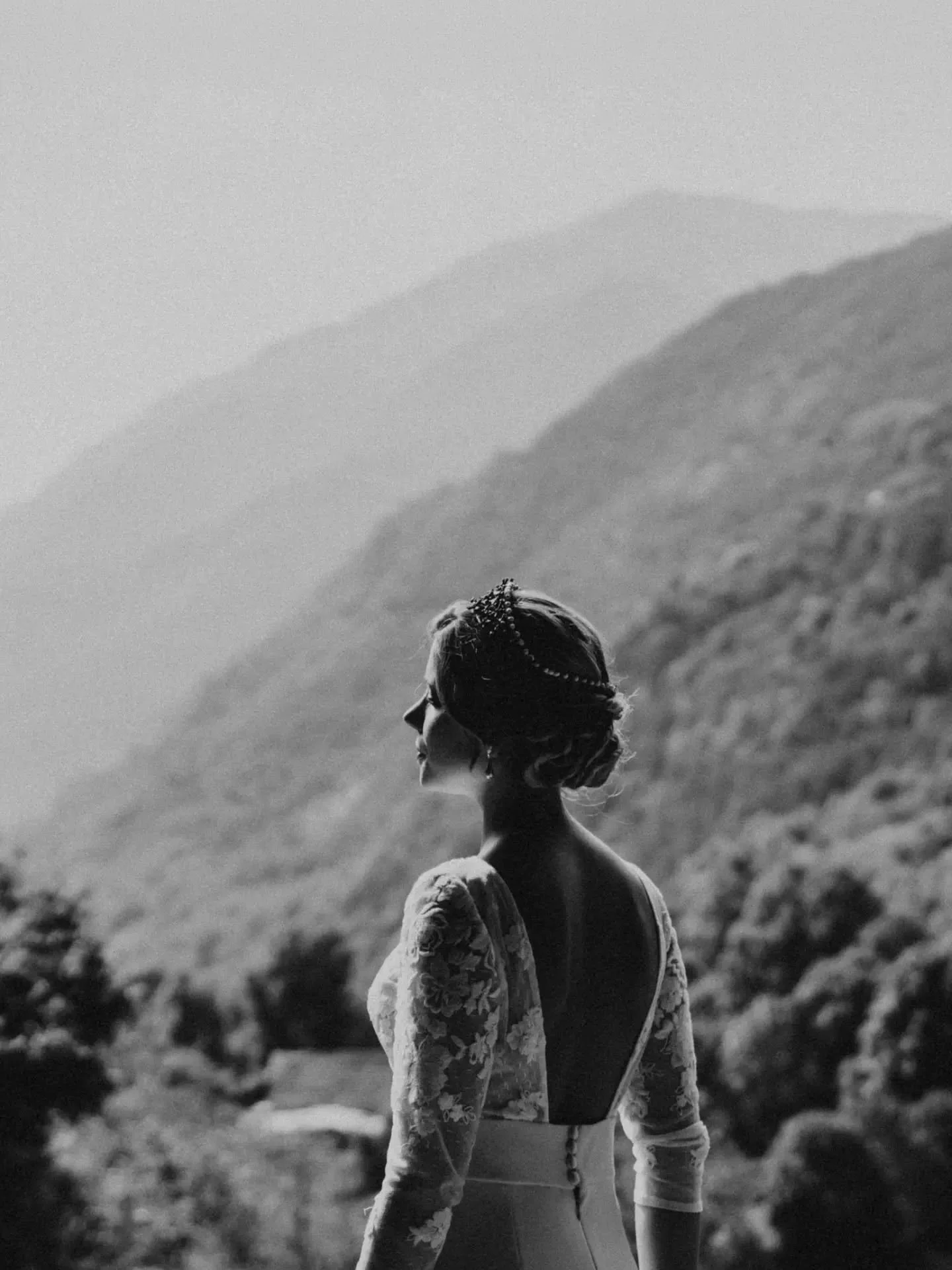 ...y vestirse en una habitaci&oacute;n ventilada por el Pirineo...

🖤