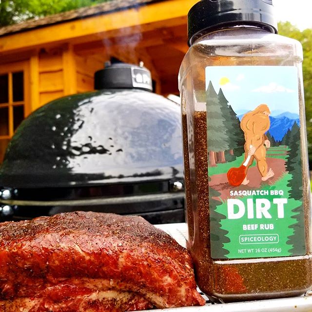 Who is ready to get a little Dirty?⁣
⁣
Ive been spreading a lot of @spiceology @sasquatchbbq Dirt lately. For these Beef Ribs I added some salt for the perfect balance.⁣
⁣
For the second cook on the @primoceramicgrills XL I'm not wasting any time.