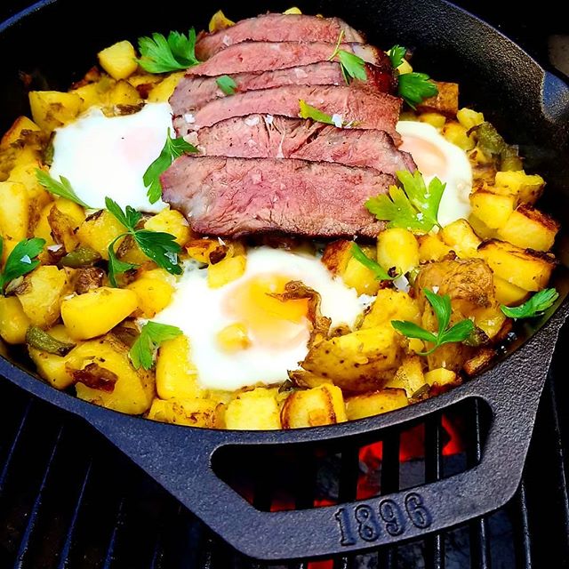 Such a great breakfast but this would perfect for brunch.⁣
⁣
This is my first time making this and I'm blown away how this turned out. I will walk you through the process.⁣
⁣
These potatoes are so easy to make. I put these in my Instapot and steam th