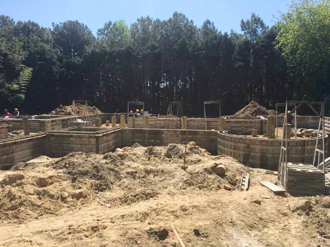 CanalfrontBuilders_foundation.jpg