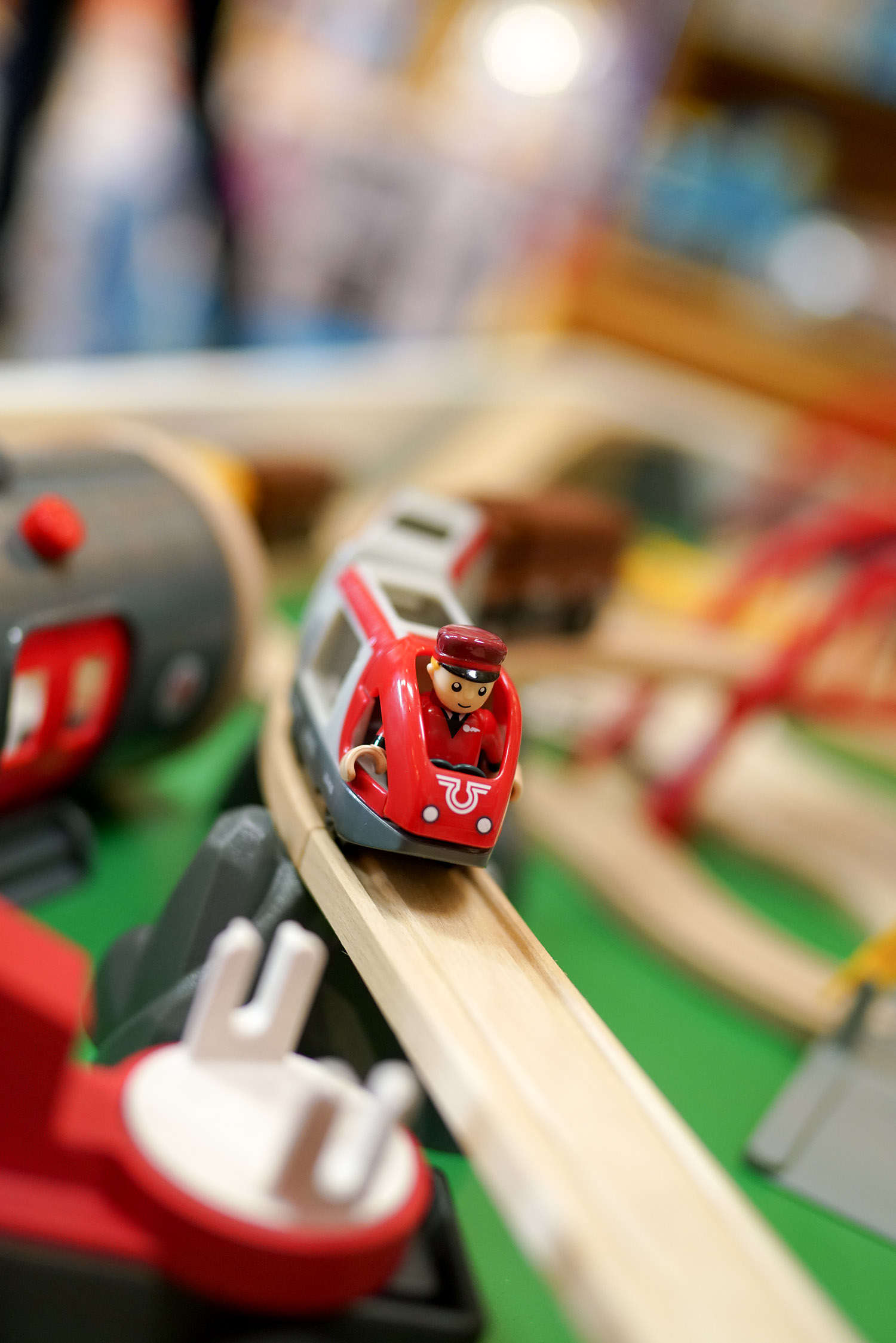 SC Toys - BRIO train set