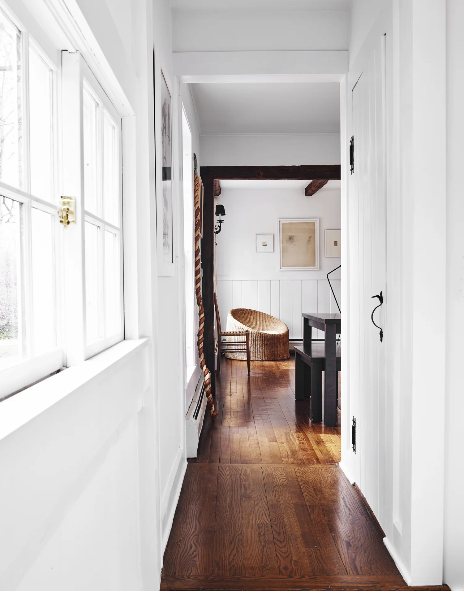 re_entrance_hallway_1630692_72.jpg