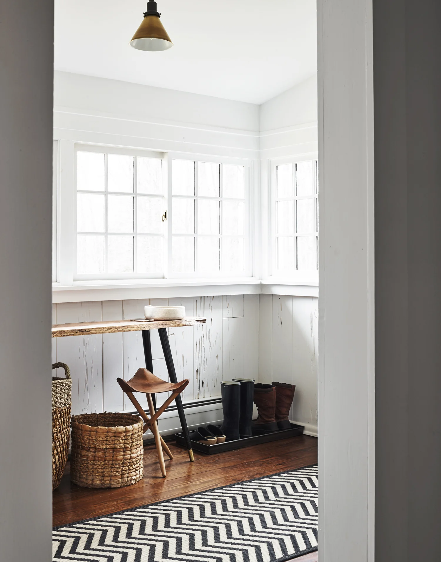 re_mudroom_1630687-1_72.jpg