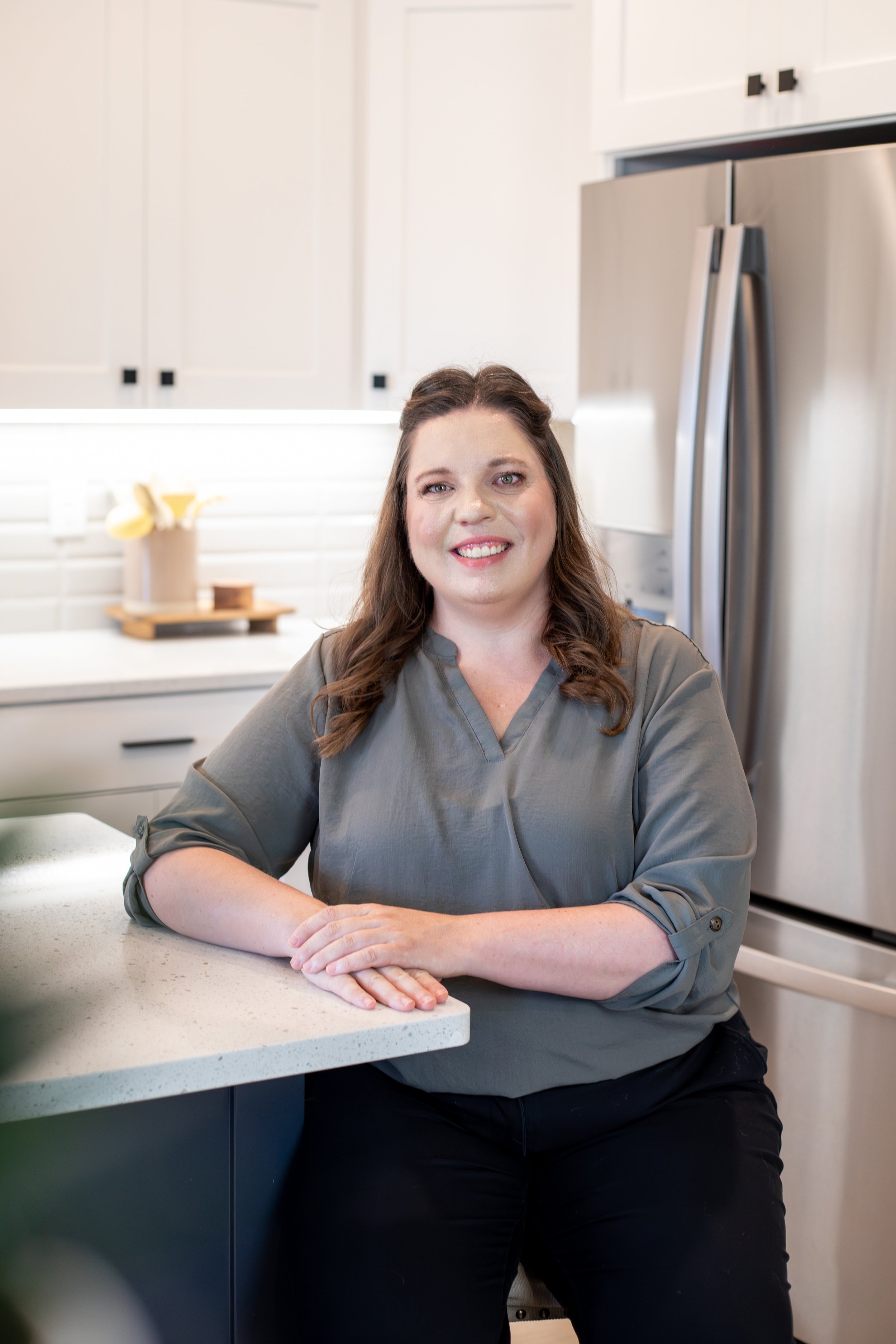 Branding photoshoot for Helping Hands Cleaning photographed by Kayla Duffney Creative.
