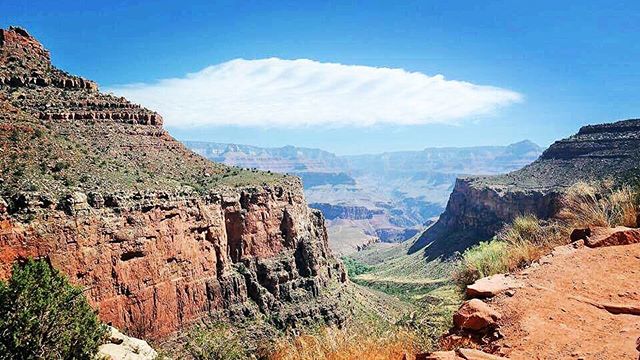 Two weeks ago I fell in love with the Grand Canyon while hiking from the North to South Rim. Learn how to plan your own Rim to Rim hike by clicking the link in my bio. #rimtorim #grandcanyon #grandcanyonnationalpark  #backpacking #hiking #planyourtri