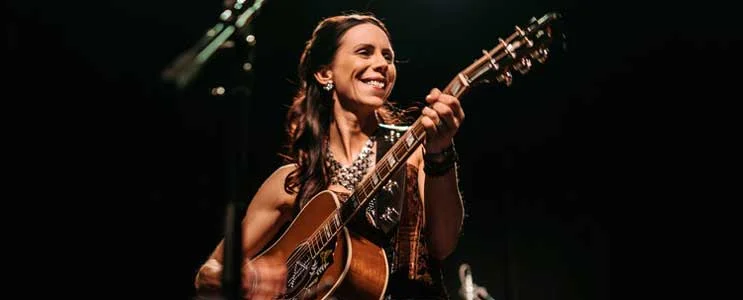 Amanda Hagel Country Singer/Songwriter