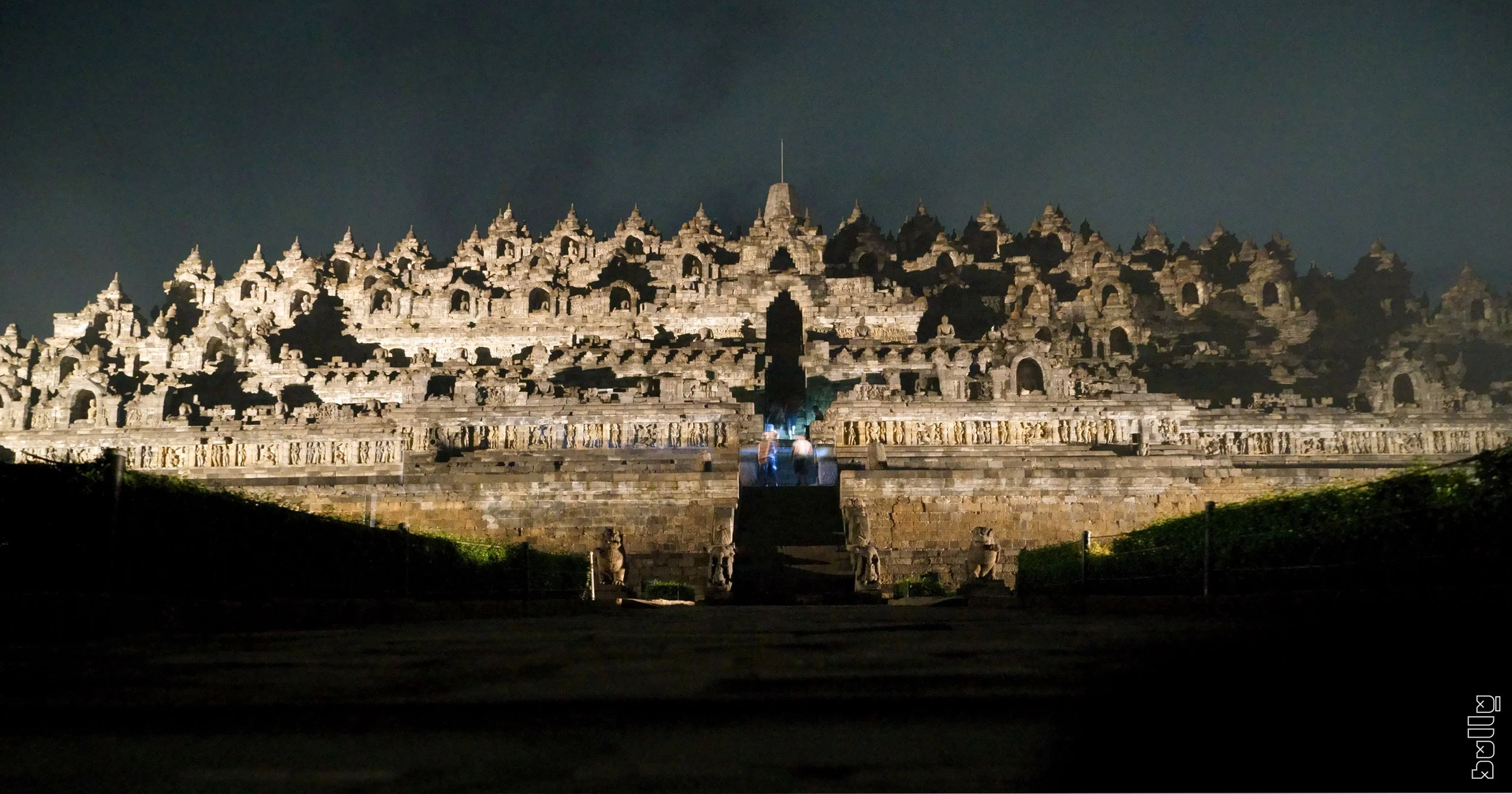 night.temple.jpg