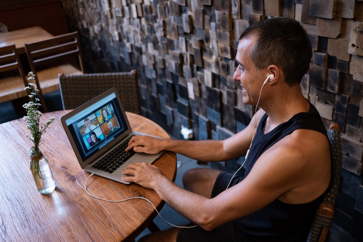 pedro salazar computer 1.jpg