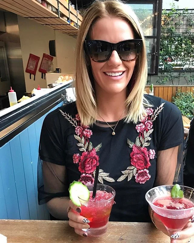 So my surprise date for Trent tonight was cocktails on a terrace followed by the Dining in the dark experience "Dans le Noir" where you have no idea what you are eating and drinking, it's pitch black and your waiter is blind! Can honestly say this was one of the most incredible things I have ever experienced, it gave me a whole new level of appreciation for the everyday things I take for granted. Definitely wasn't very romantic as Trent chatted to old Paul next to him more than me 😂, and being at a shared table of 10 all the chat had to be appropriate for all ears! Which actually made it even mor fun, has anyone else done this? If so let me know your thoughts! Ps photo was clearly taken during the pre cocktail part of the evening 😜