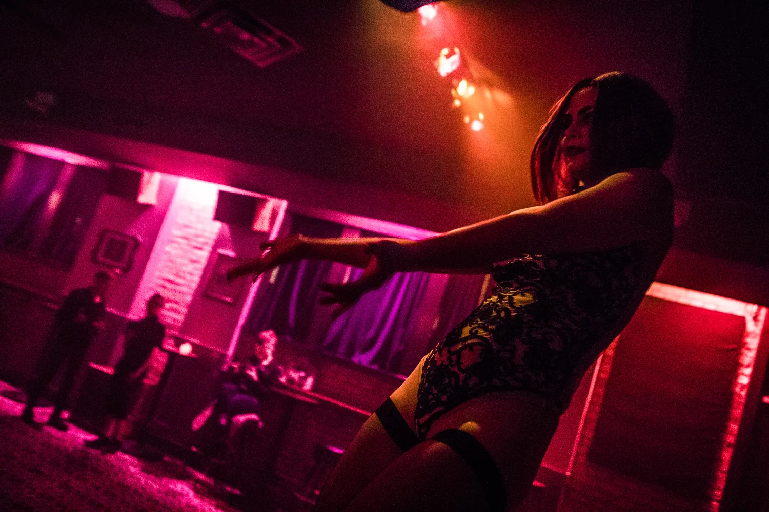 redlightspecial170326-3.jpg