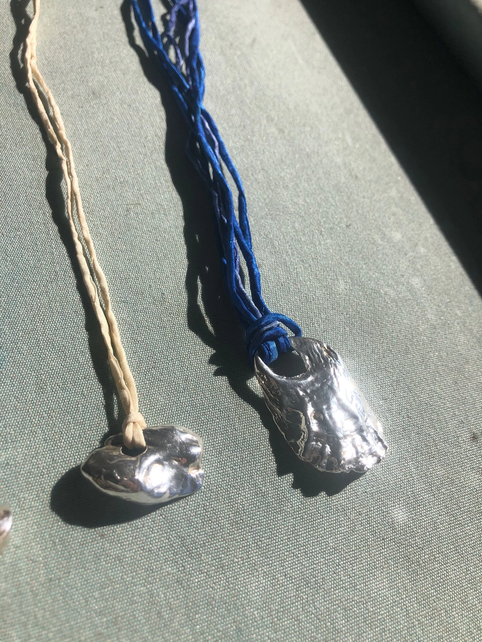 69584C4A-0B79-4E37-9DBA-5862290CD51F