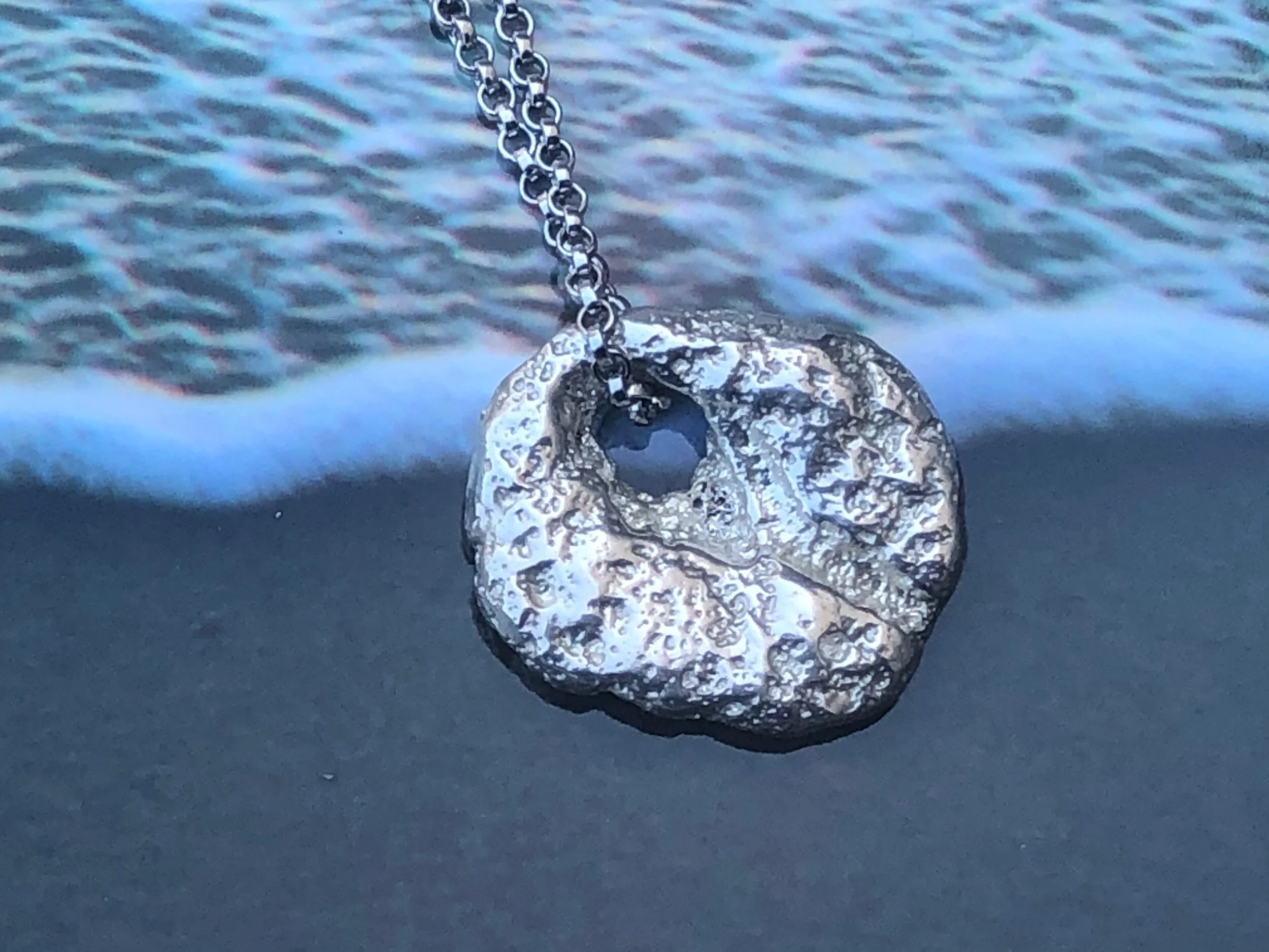 56F60843-3D0C-4E36-88F3-295F9CF09B37