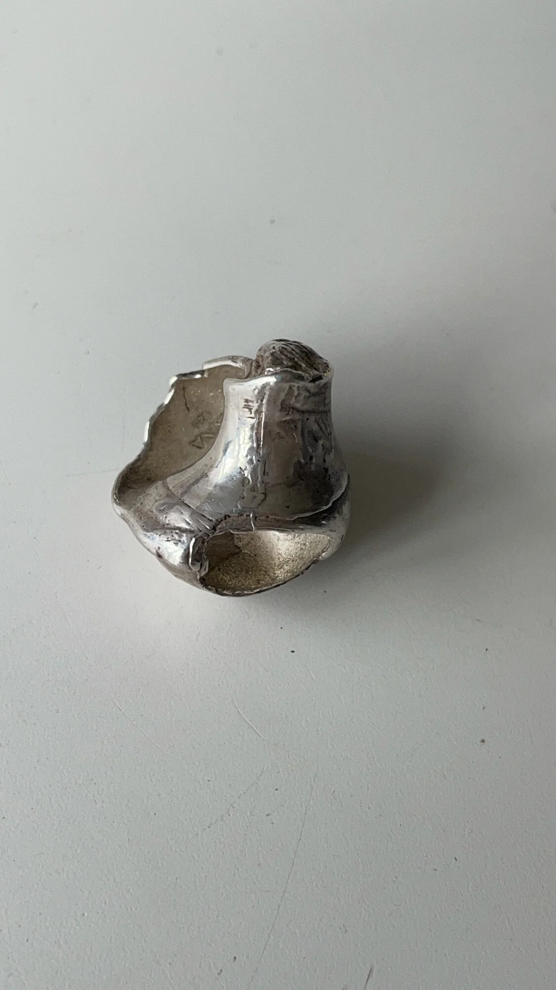 135108AF-7EDF-40D9-8D65-3099015854C3