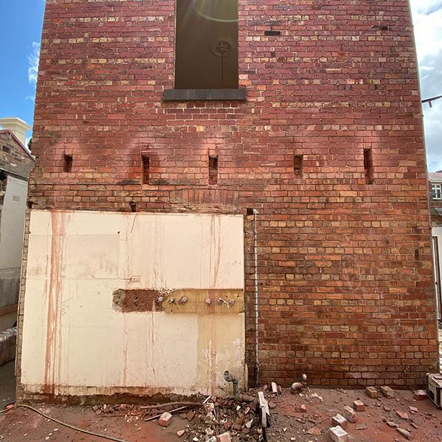 Swipe through to see how we create a 4 metre opening in a 100 year old double brick tower. #parkerbuildingmelbourne .
.
.
#builder #parkville #parkerbuilding #renovations #extensions #carpentry #oldreds #bricklaying #construction #building #home #hou