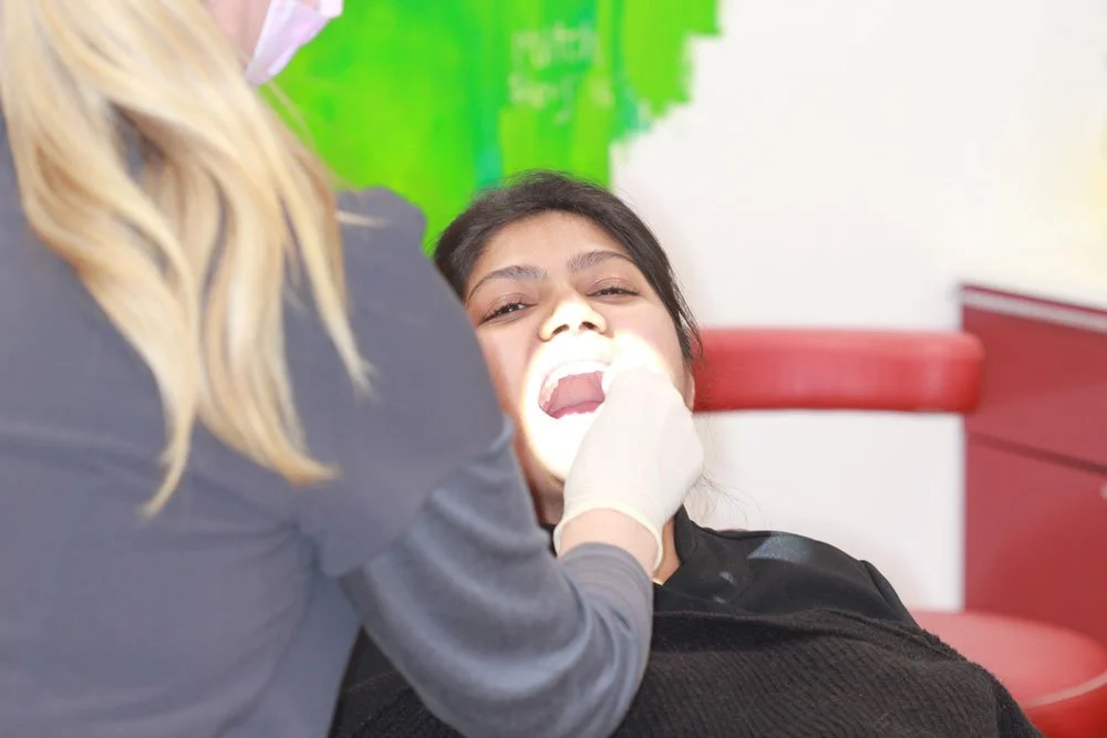 happytooth-cessnock-Dentist-patient-w.jpg