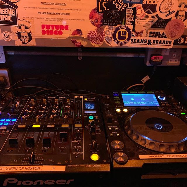Back behind the decks this evening at the ever popular @queenofhoxtonldn with a 6 hour journey through Funk, Soul, Disco, Hip-Hop, RnB and House. Maybe even some UKG. Always a fun set here... #CrossTheDj #Dj #DjLondon #LondonDj #EastLondon #Shoreditc