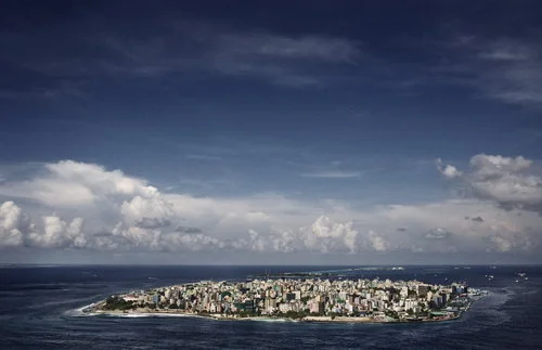 Mal�, Maldives. October 2009
Mal�, one of the most densely populated cities in the world, as seem from a plane. Nearly 104,000 people cram on 5,798 square meters.
