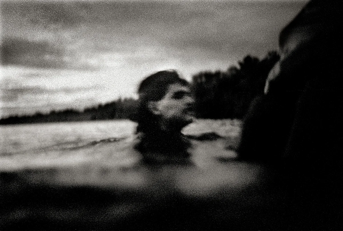 USA, Hidalgo, January 2005, A Mexican migrant crosses the Rio Grande on his way to the United States.