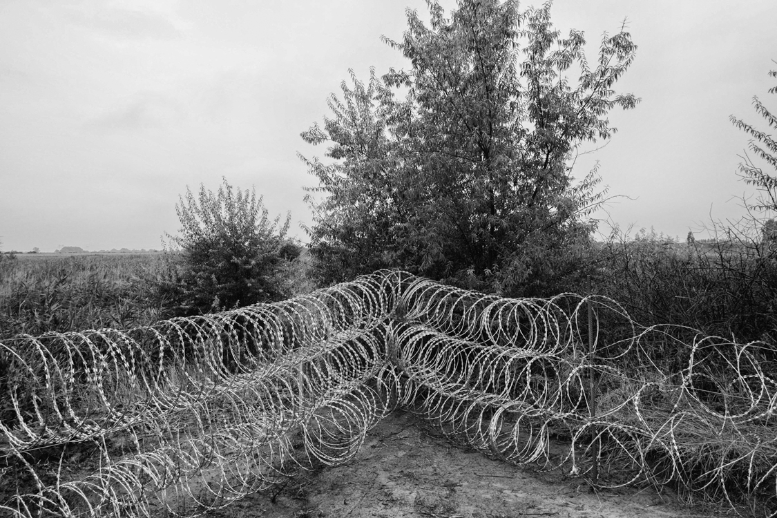  Hungarian border fence under construction. 