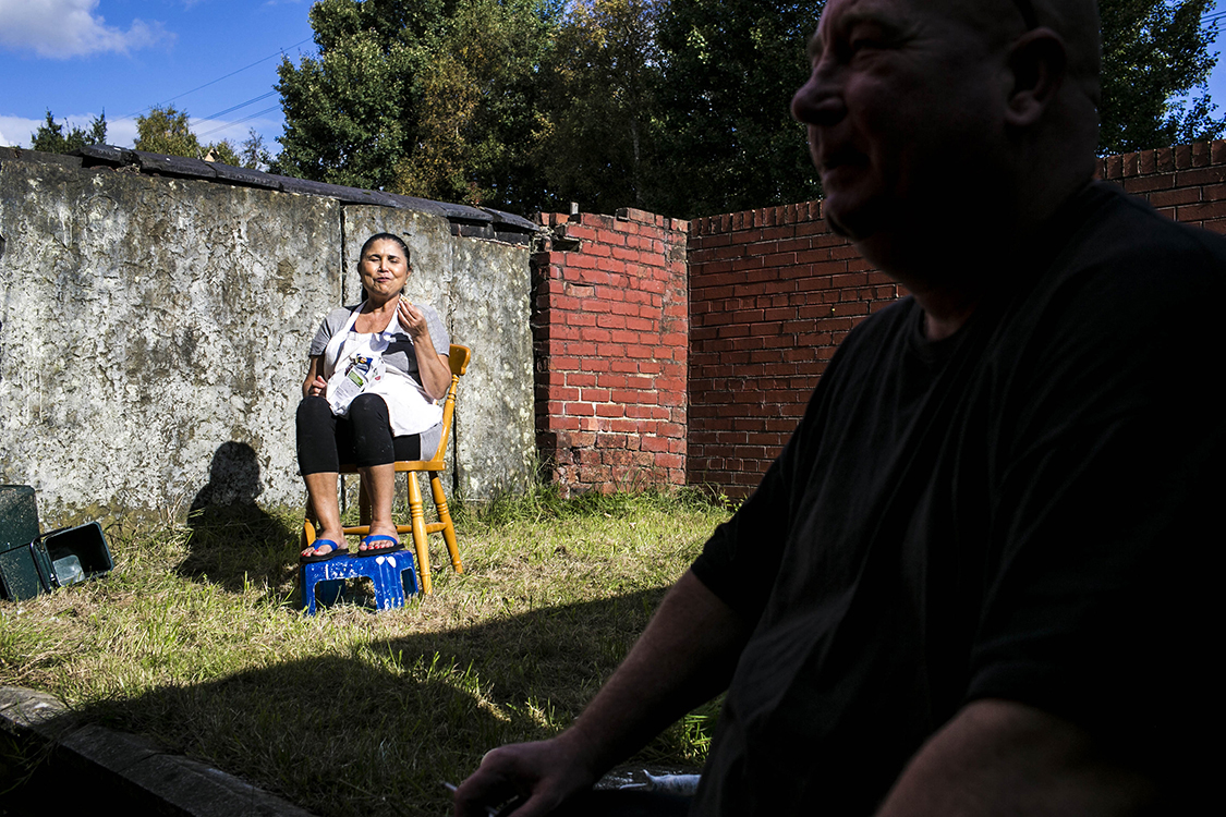  Keith Head with his ex-wife Rookie. He married Rookie an Asian women around the time of the Oldham Riots despite how taboo and rare this was at the time. He lives in the Oldham borough
of Chadderton right on the border between ‘Asian’ and ‘White’ ar