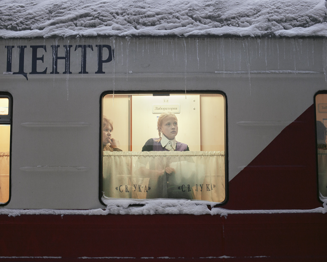  Patients wait for their medical treatment in the narrow gangways of the train.

Kuragino, Krasnoyarsk Krai,
Russia, 13.11.2016. 