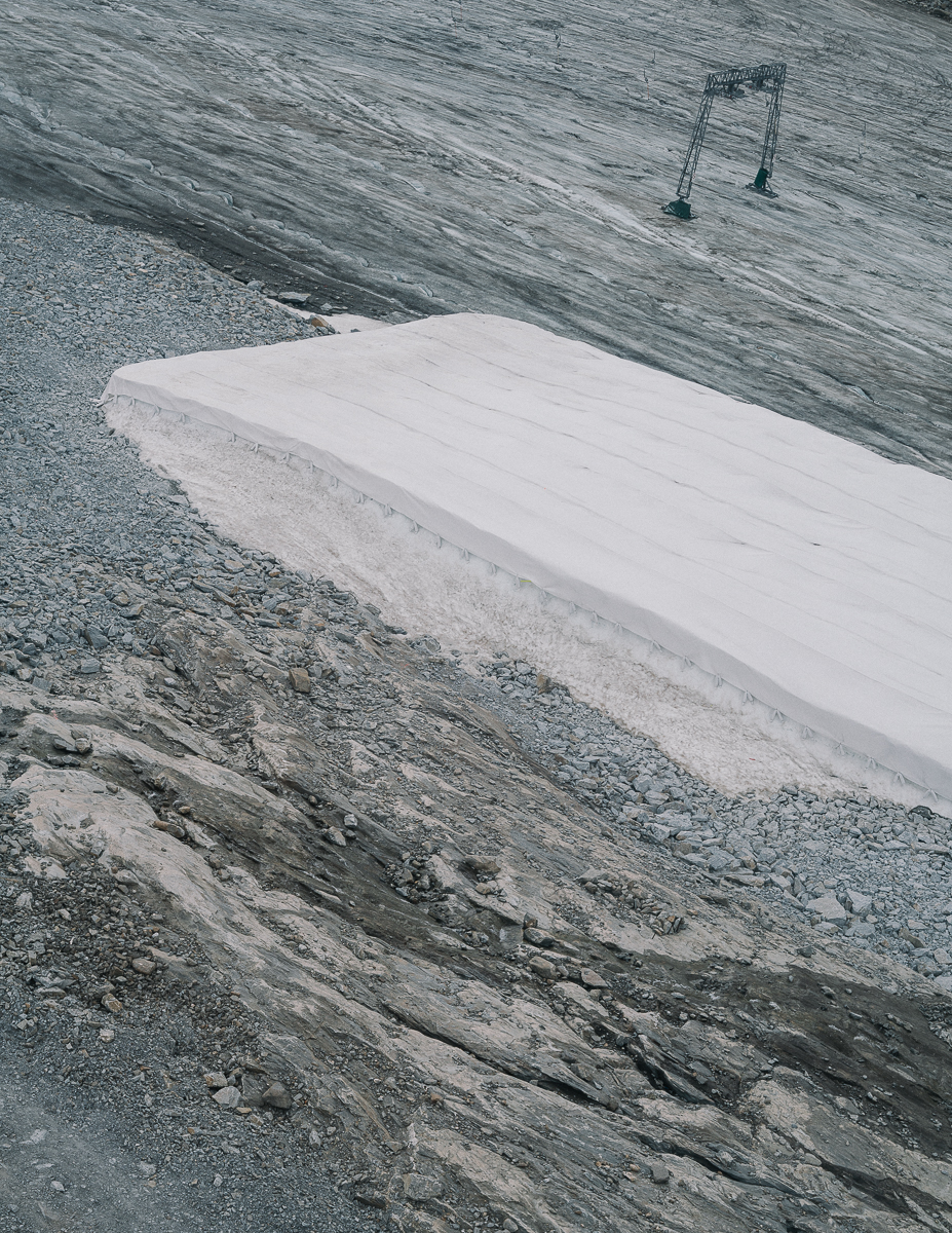  Covering Glacier. Kitzsteinhorn, Austria. 08/2017.

© Elias Holzknecht 