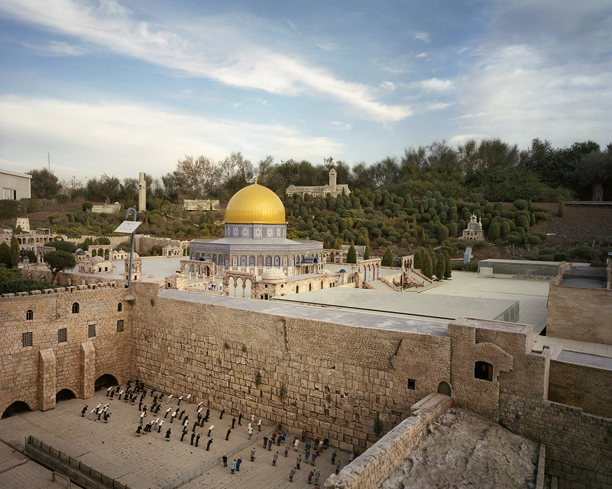  1. Februar 2014. Bei Latrun, Israel. Modell der Klagemauer und des Felsendoms im Freizeitpark Mini-Israel. Hier werden rund 350 Sehenswuerdigkeiten Israels im Massstab 1:25 praesentiert. Der Park befindet sich in einer bis 1967 demilitarisierten Zon