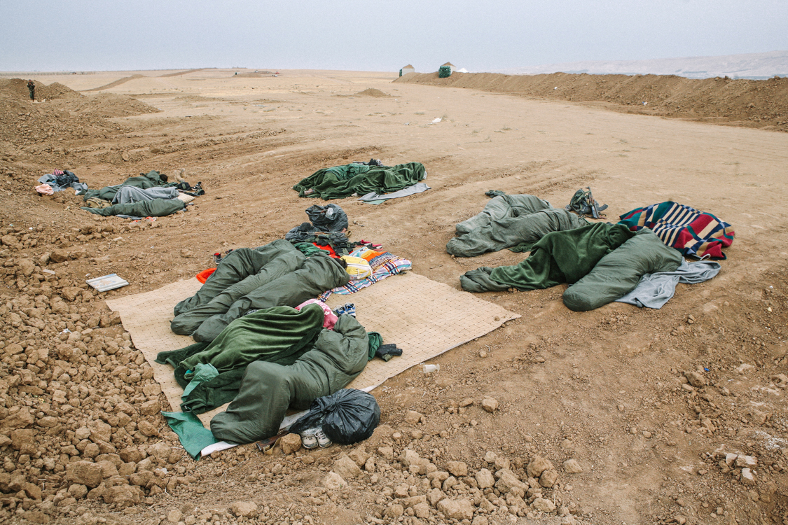  The girls are sleeping on the Bashiqa front line near Mosul. Iraq, October 2016. 