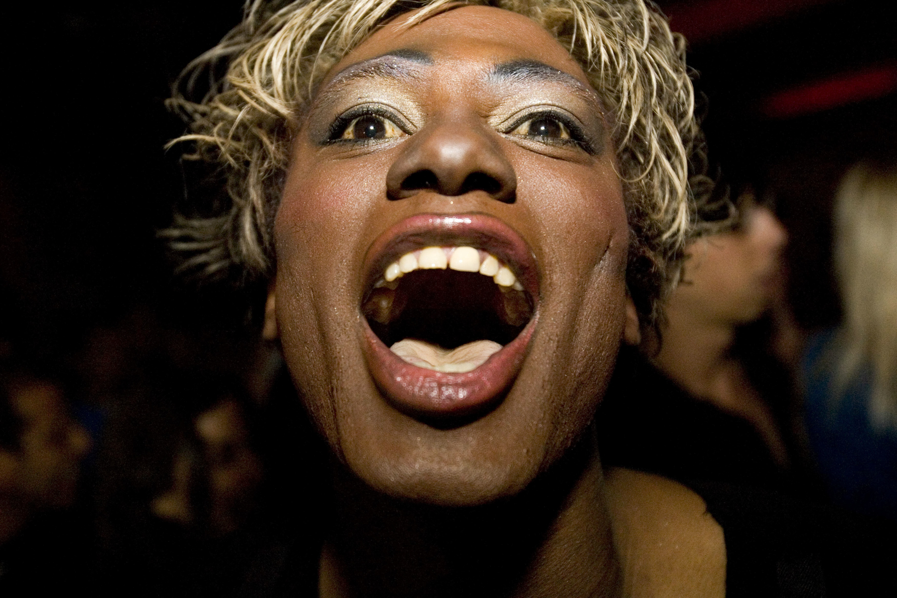  Israel, Jerusalem, 12 May 2006

A Palestinian draq queen (r) performs a show at the gay club in Jerusalem. .Israeli and Palestinian drag queens perform a show in a Jerusalem gay club, where the only wall between the people is a dressing room.

Tanya