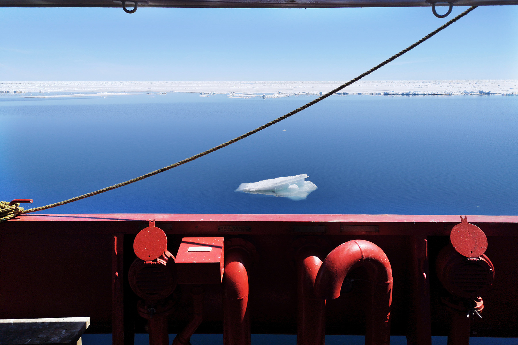 Canada, Nunavut, Kangiqsualuk Ilua (Hudson Bay), June 2018

Aboard the Amundsen, which is an icebreaker from the Canadian coastguard, which is also partly has been converted to a science lab. 
An international team of scientists specialised in sea i