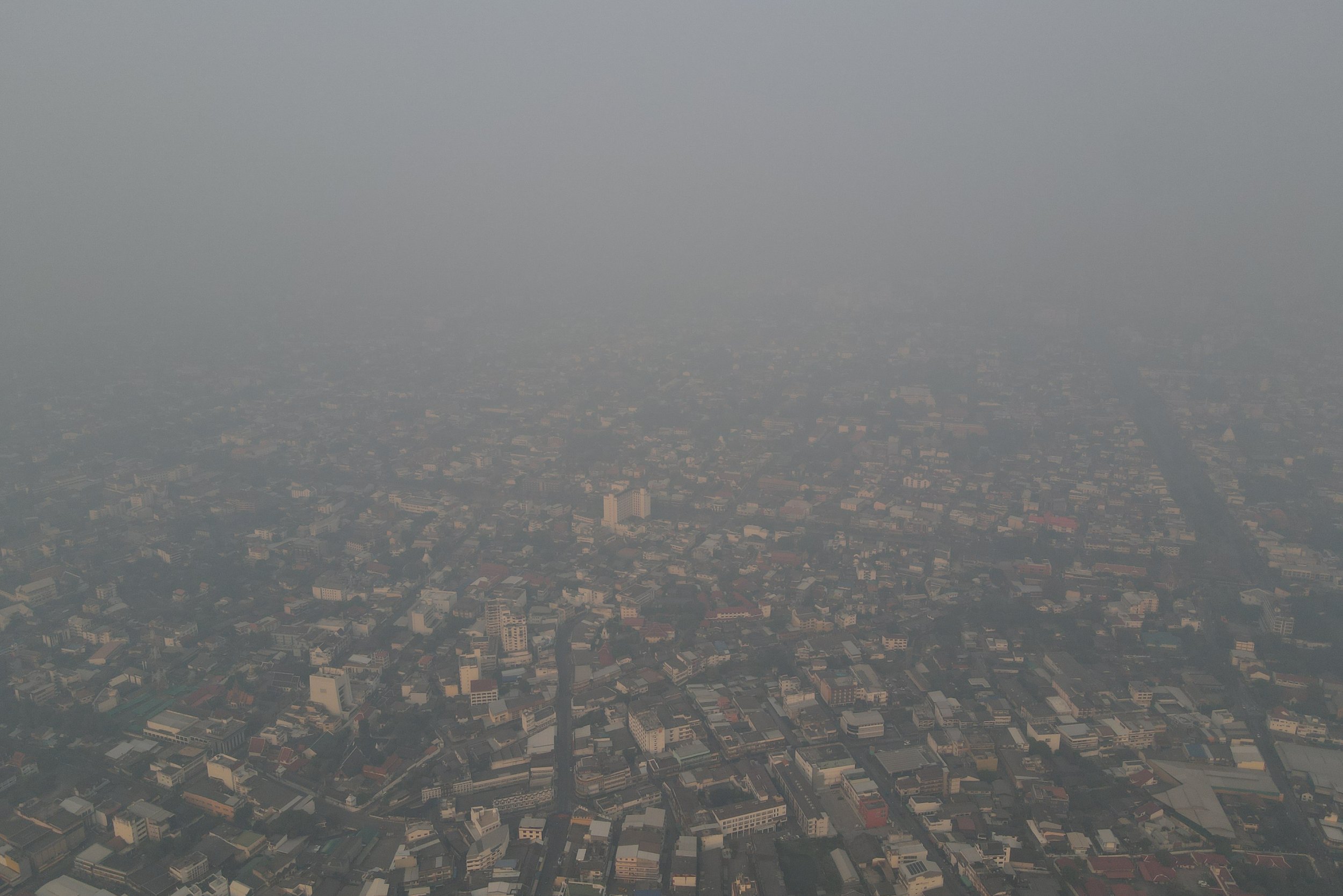  Thailand, Chiang Mai. 2 April 2023. Chiang Mai City is blanketed in toxic smog of PM2.5 particles from burning fields and forests exceeding 400 AQI levels (air quality data measured by the app Air Visual). The city has been ranked as the most pollut
