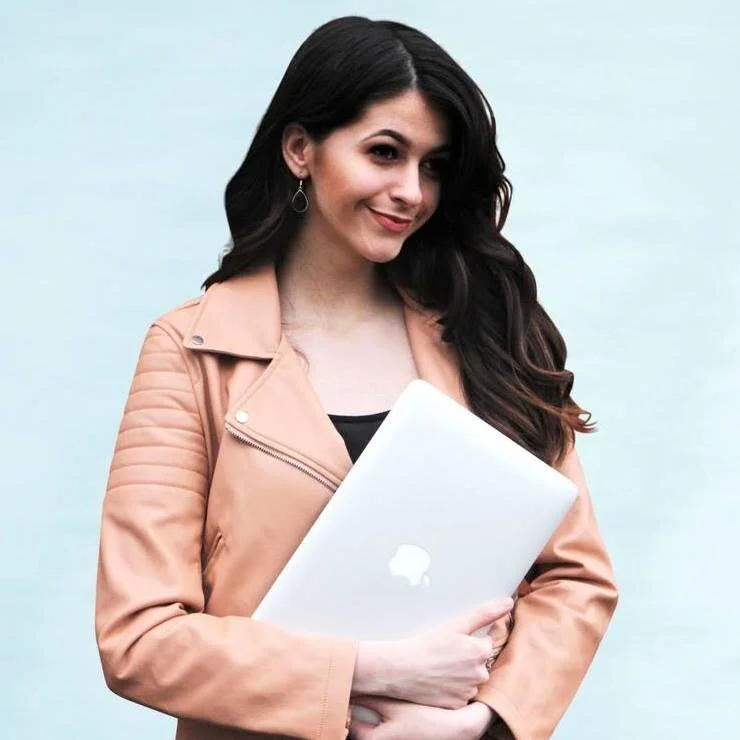"Stop overthinking. That font that you spend 2 hours choosing? Not that important" with Ana Skyes