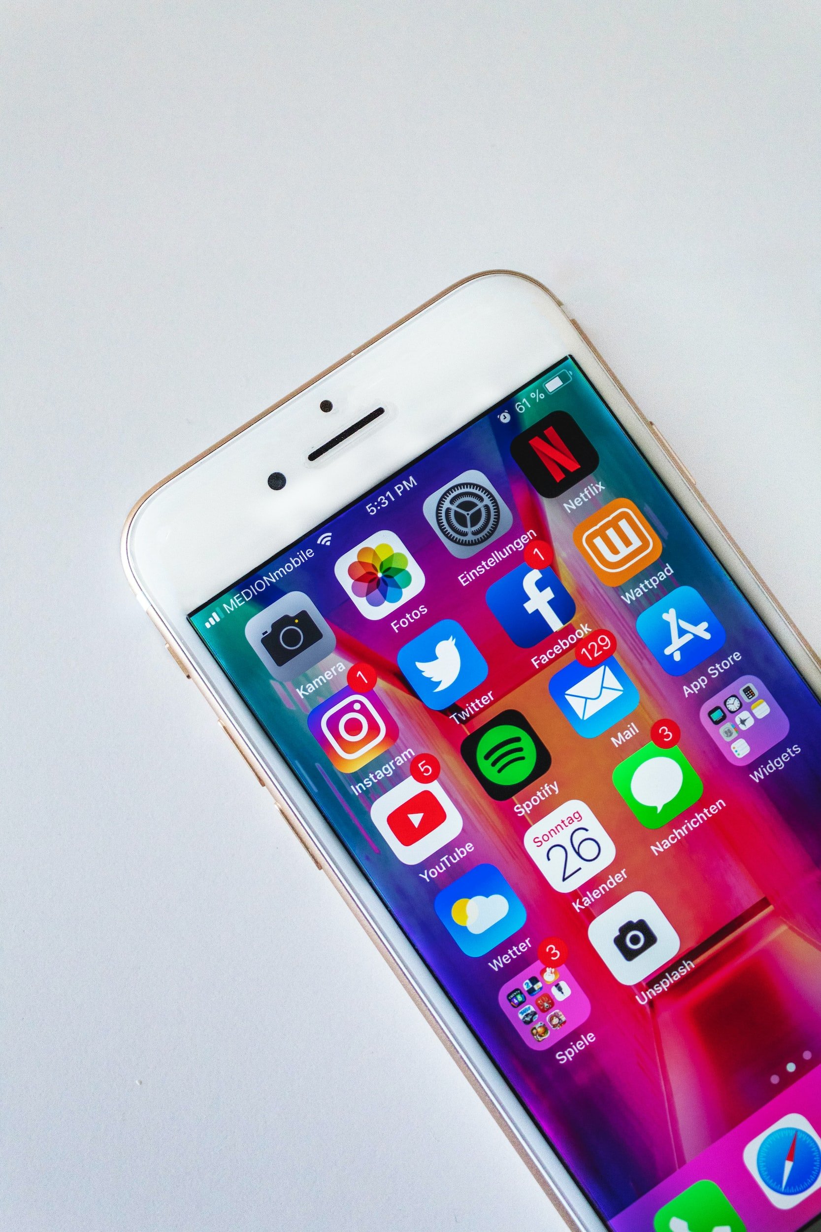 How To Maximize Your Business' Social Media Presence