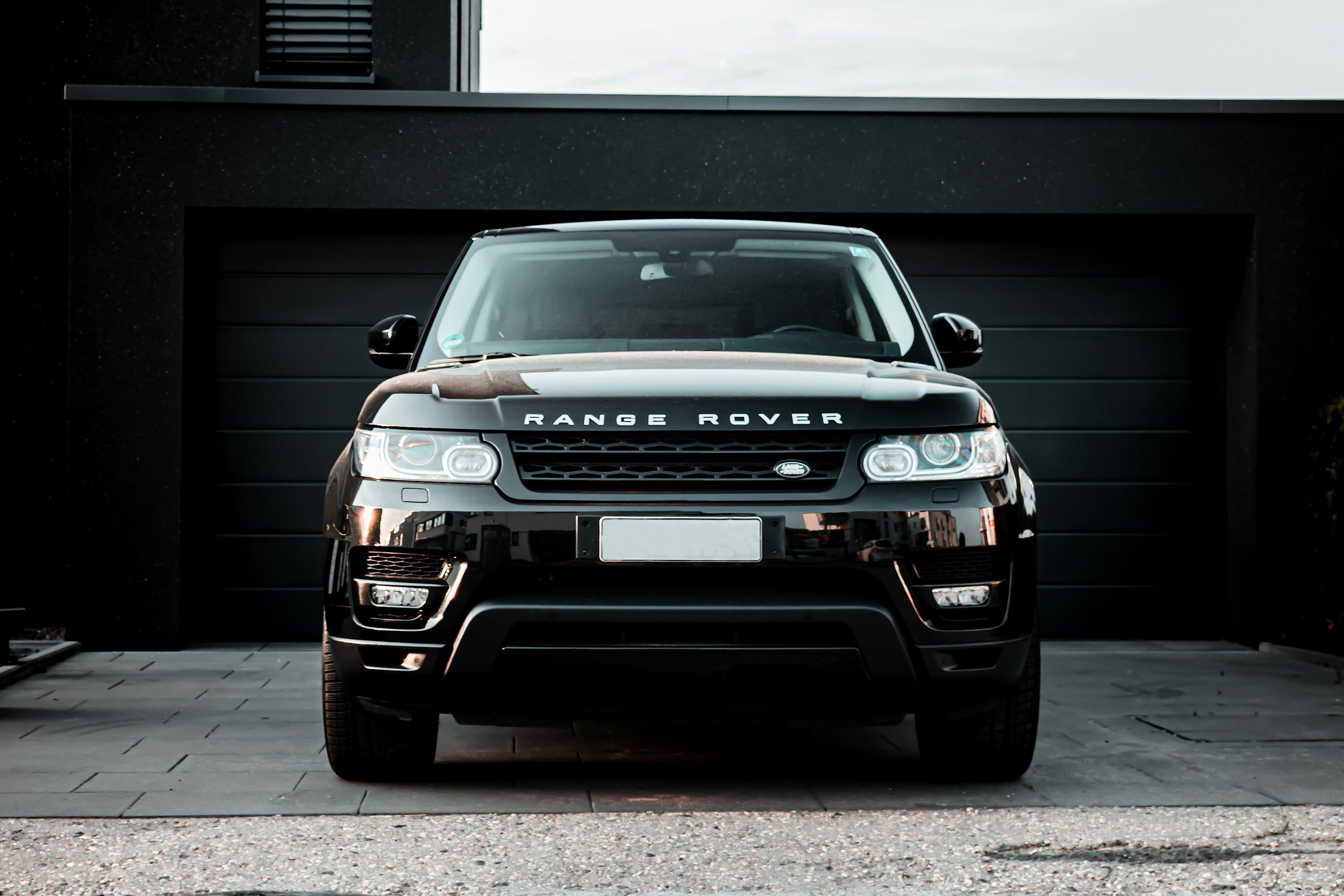 Top 10 Luxury Rental Cars in Atlanta for Your Next Event