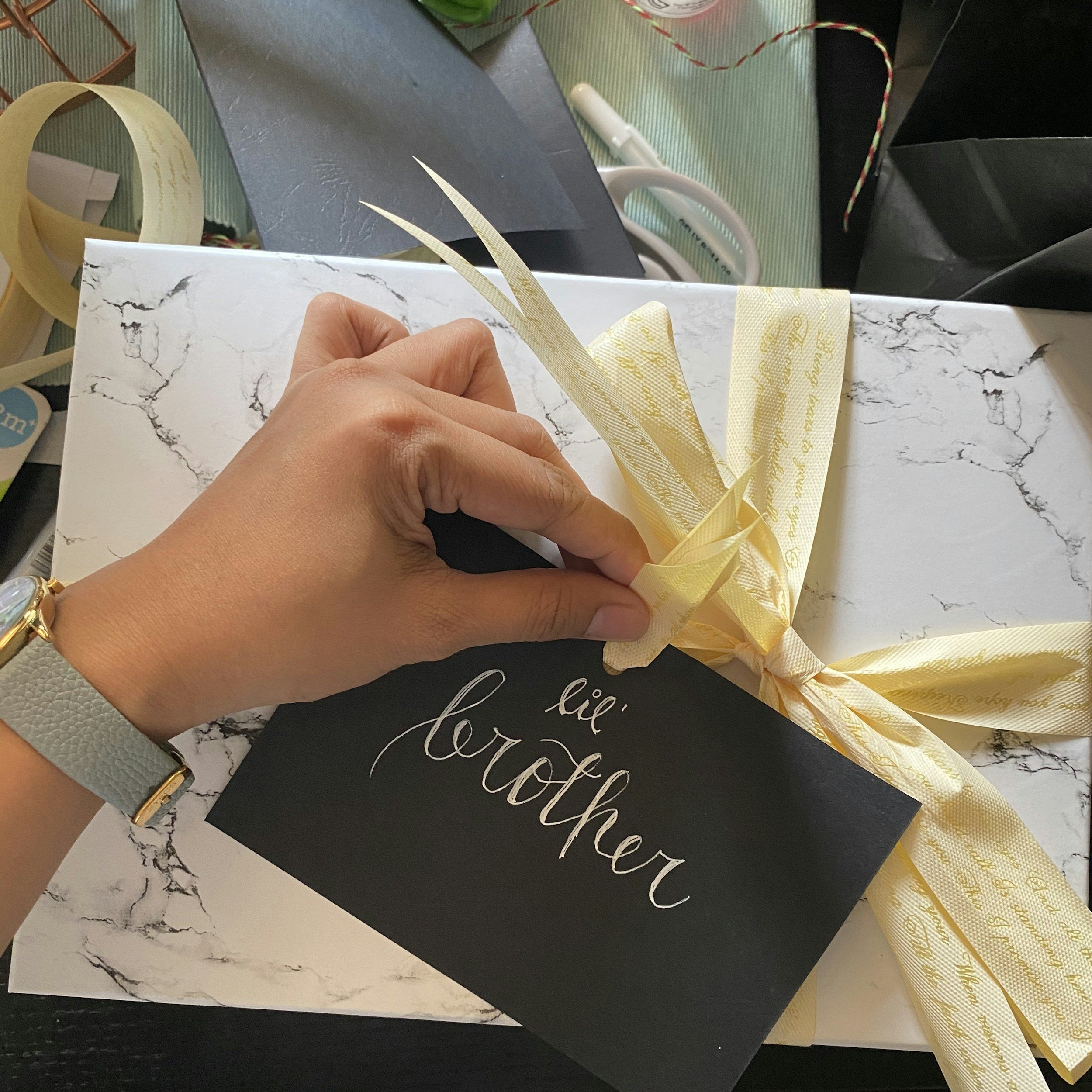 Holiday Cheers: Top Gift Ideas to Spread Festive Joy