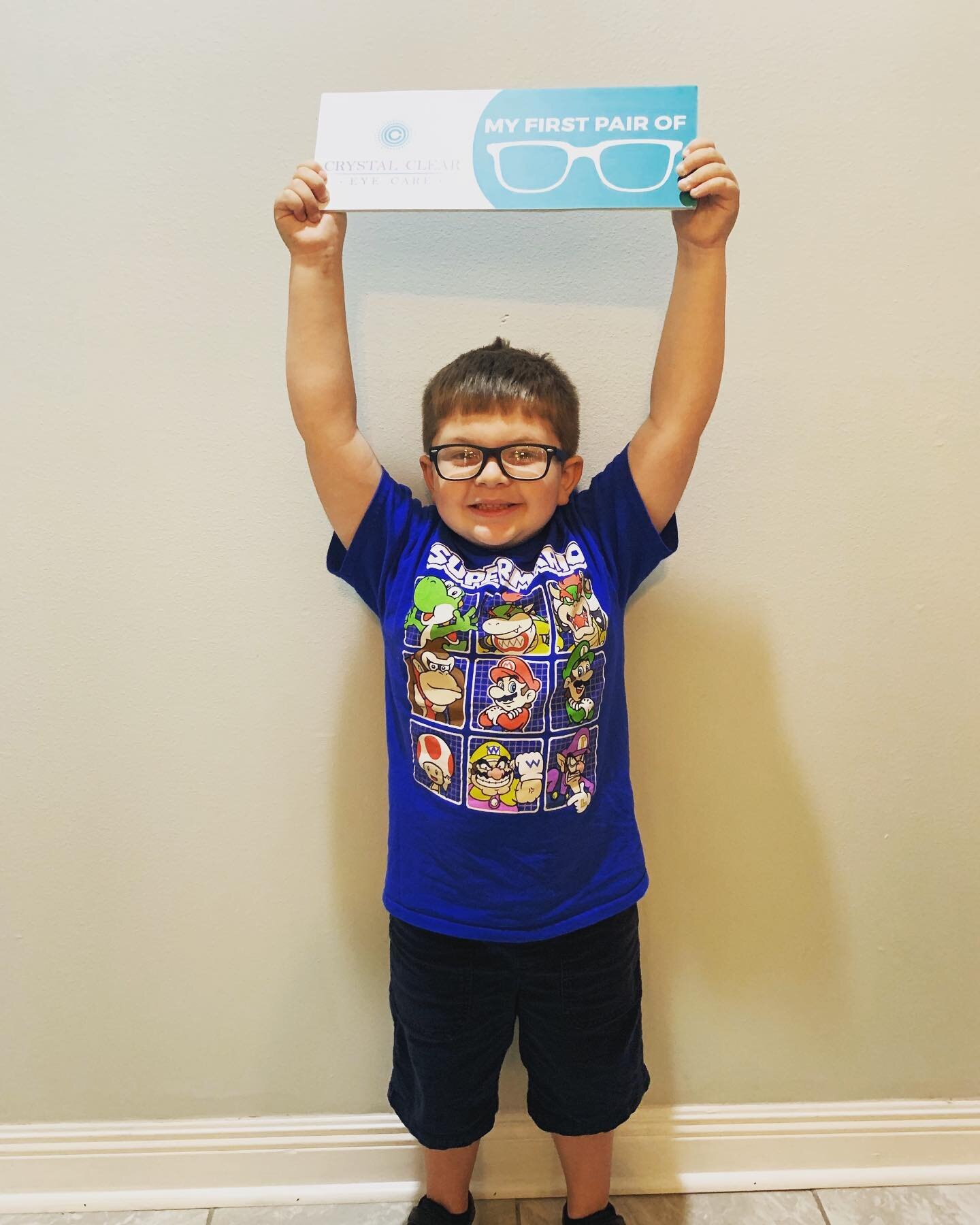 Little Phillip was super excited to see the world through his very first pair of glasses!! These reactions are why we LOVE what we do!!😍😍😍😍