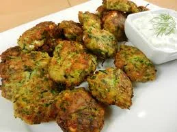 kolokythokeftedes (Zucchini balls)