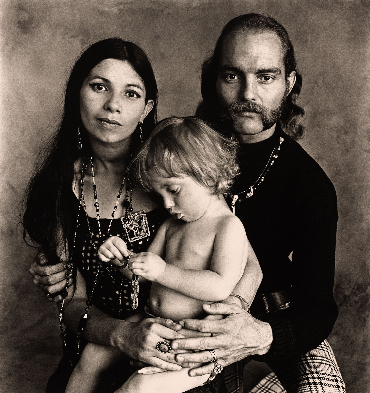 Irving Penn, Hippie Family (Ferguson) , San Francisco, 1967 © The Irving Penn Foundation