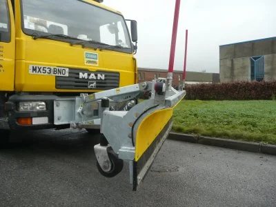mini snow plough 1.JPG