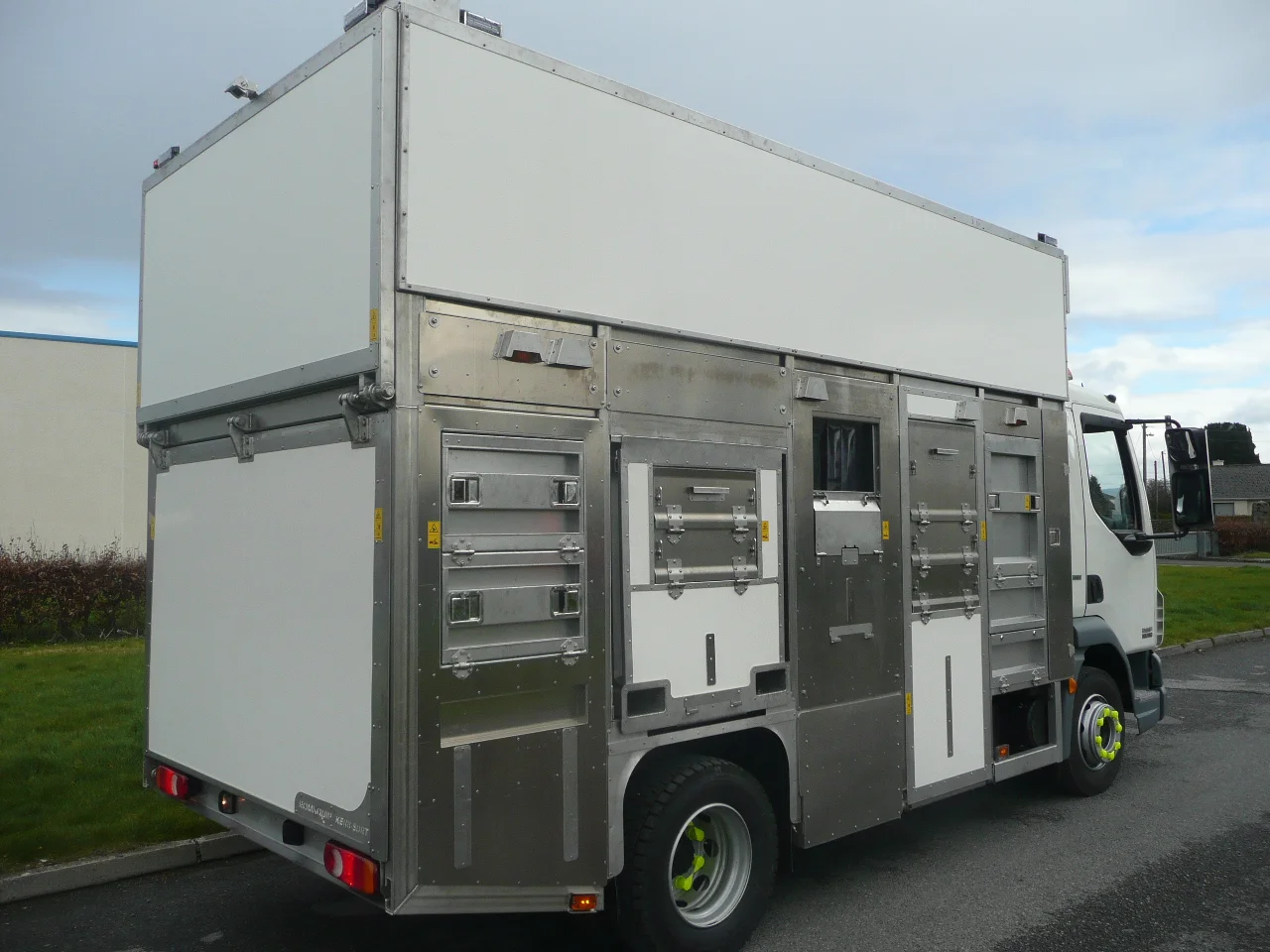 Fully Auto 12t 3.55m Std 2.JPG