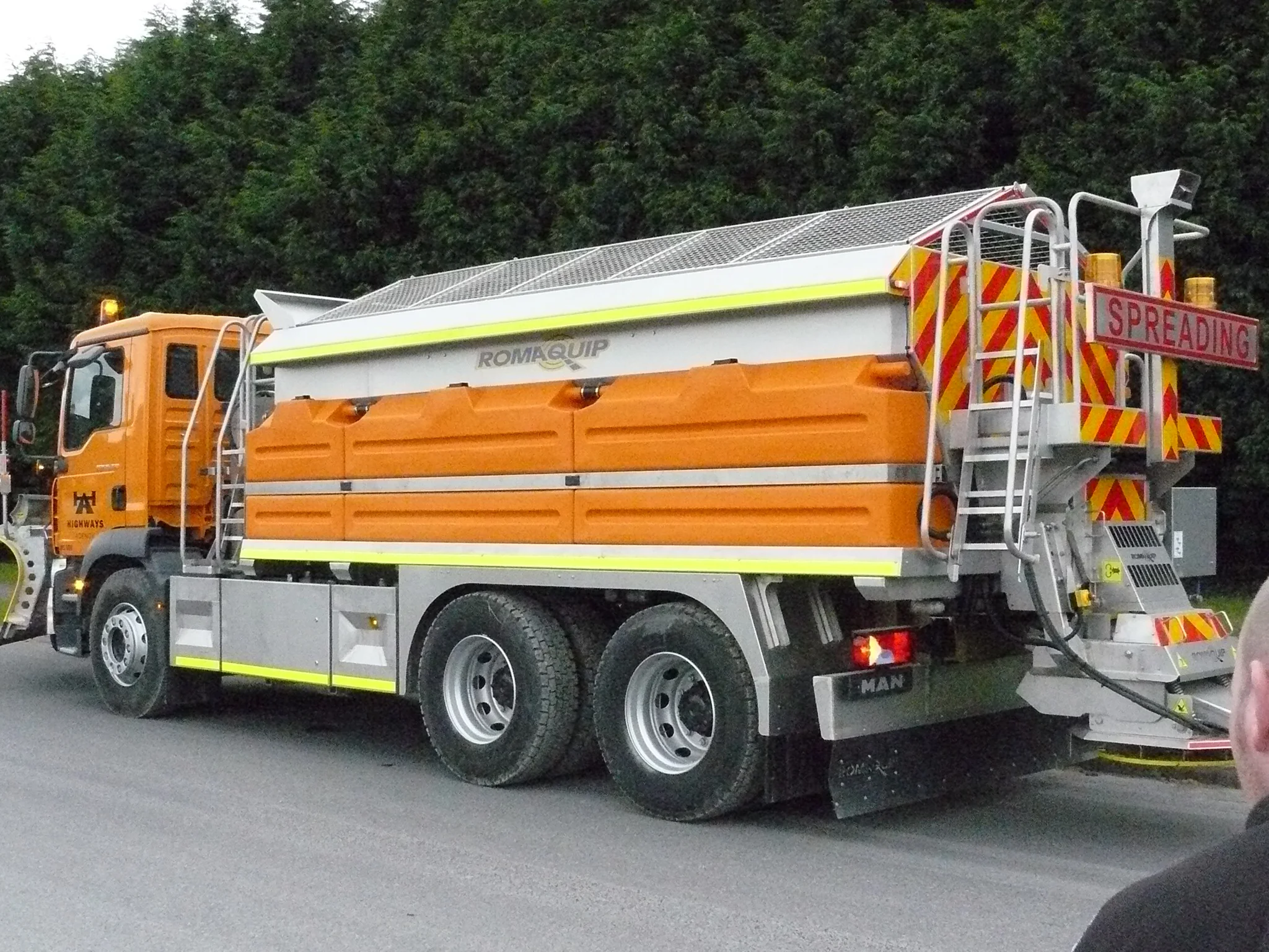 10m3 Permanent Mount Pre-Wet Spreader c/w Plough