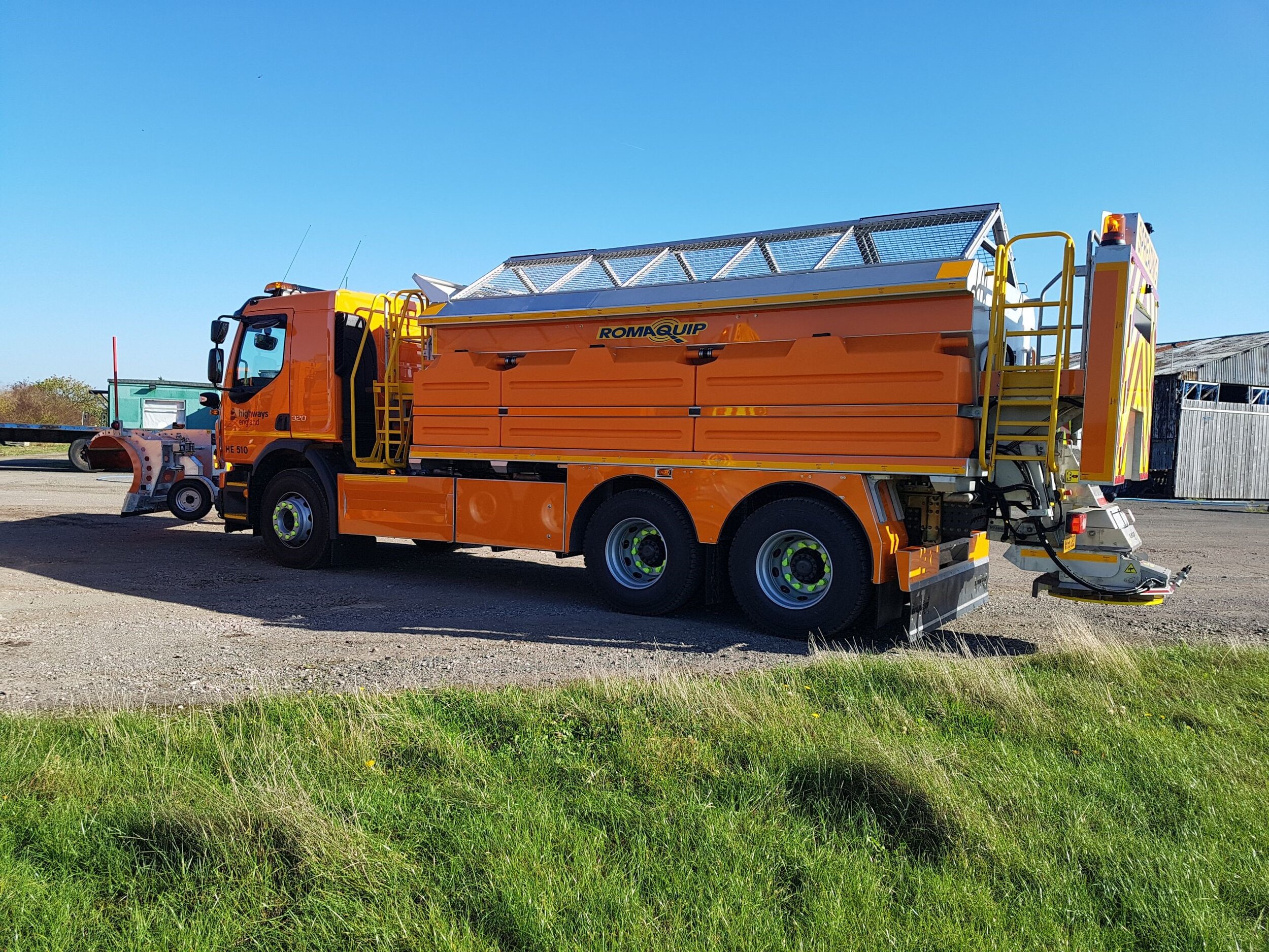 Ultima II Permanent Pre-wet Gritter
