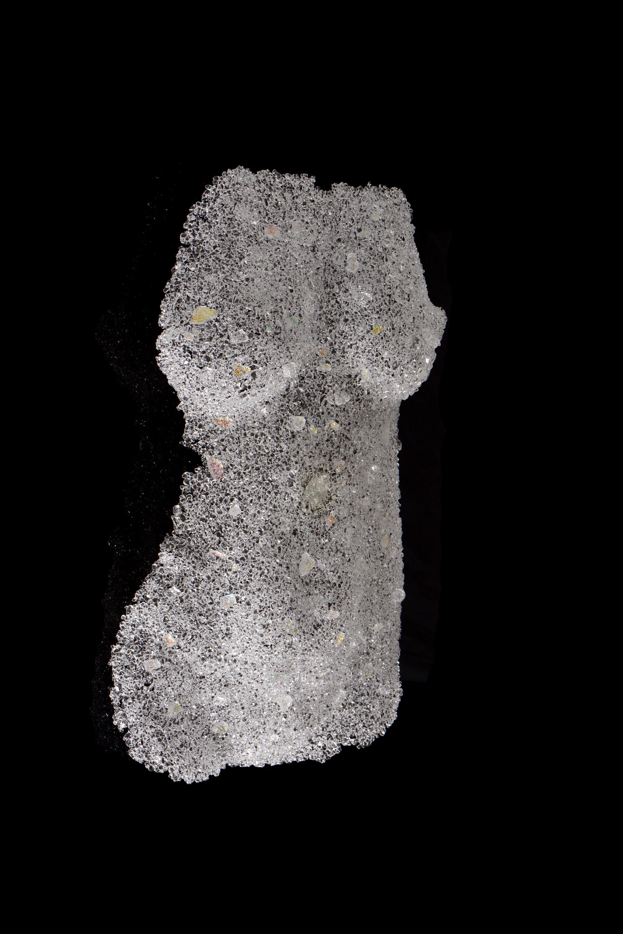 Naomi Jacques, Laura, Crystal Frit fusion, Glass, Warm glass, sculpture figurative
