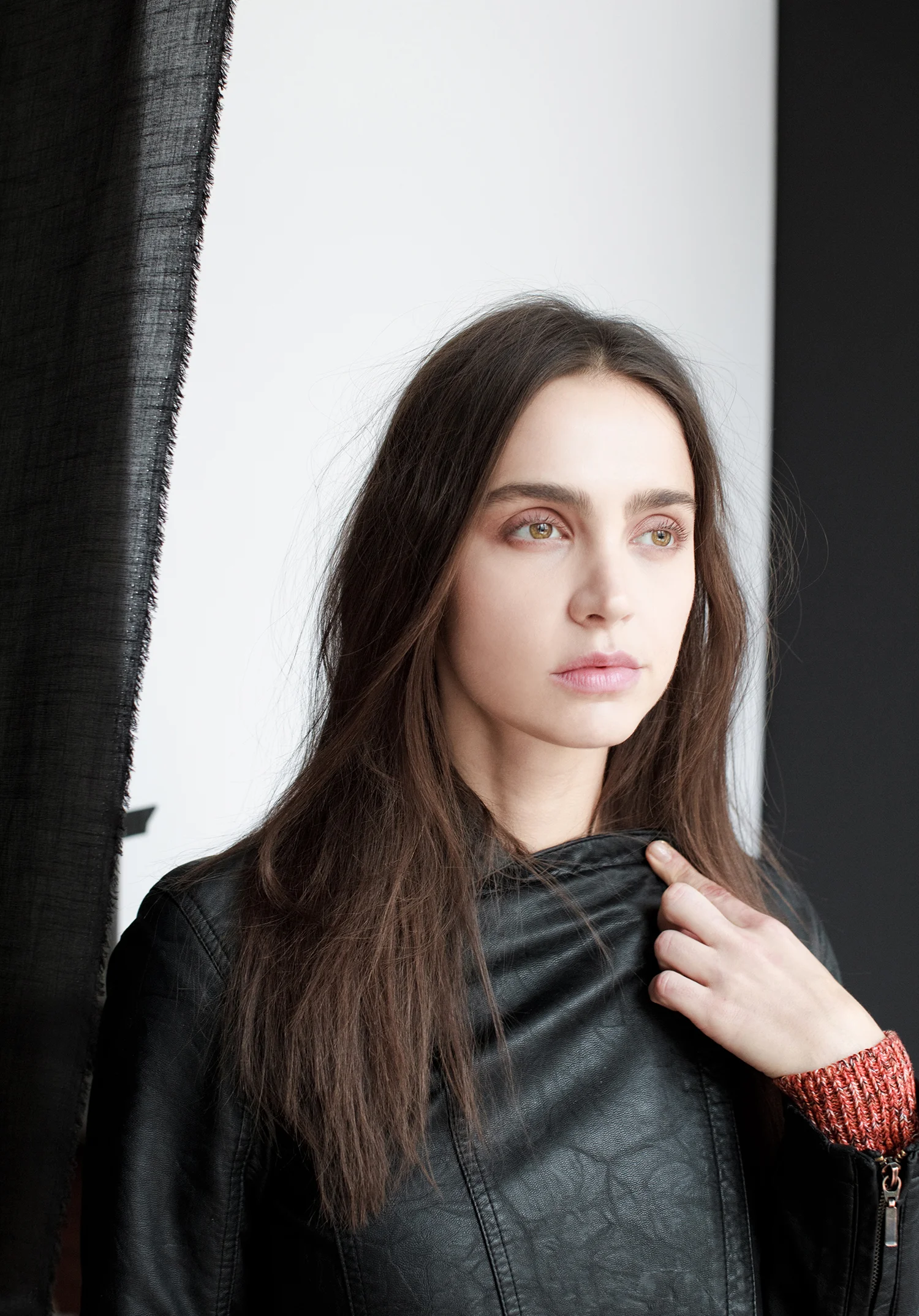 2015_DROZDZIK_SS16backstage_backstage_MG_5840_photoMariliaDestot.jpg
