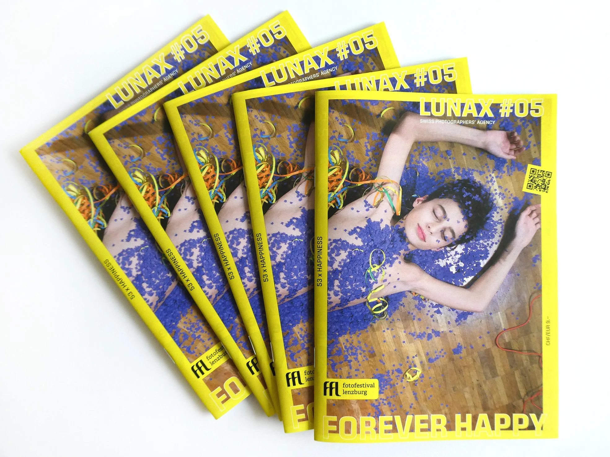 ForeverHappy_Zine_LUNAX_FFL.jpg