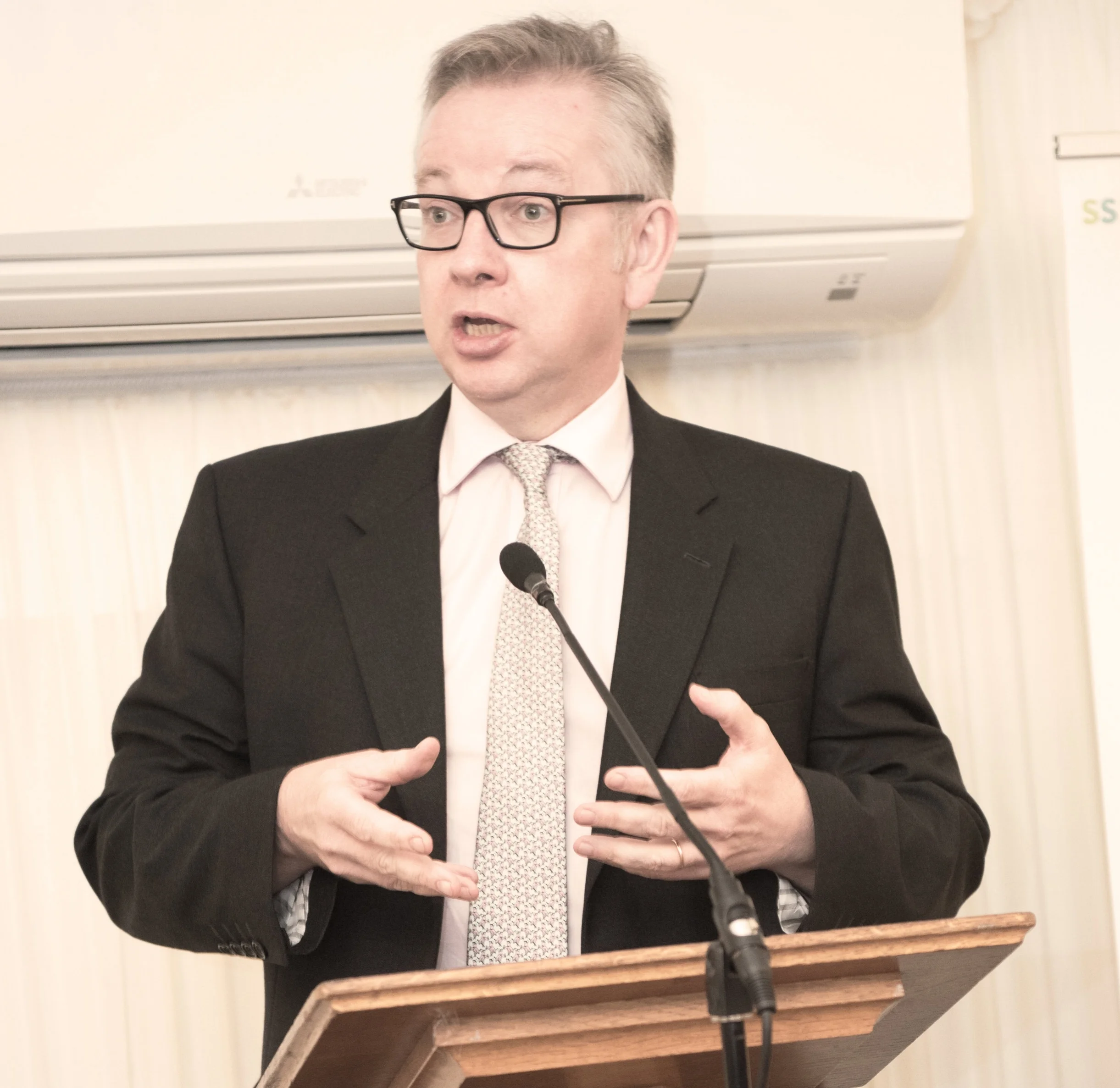 It could not be more timely that this alliance has come together... You’re going to generate the ideas which will provide us with the material in order that we can continue this work... I hope that you will hold us to account in the course of the next five years. Rt Hon. Michael Gove MP, then Secretary of State for the Environment Speaking at the launch of the SSA in Parliament (Oct. 2017)
