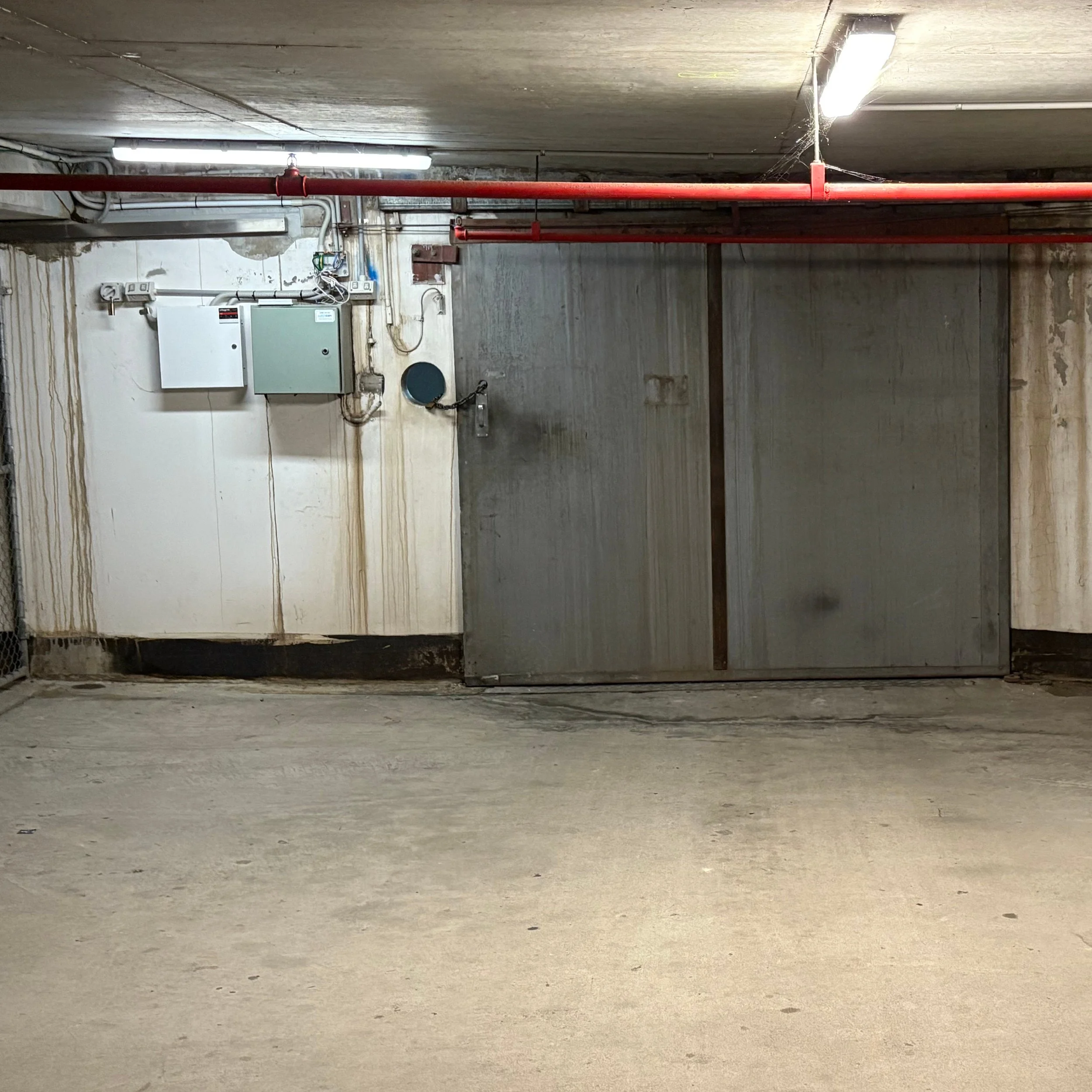 CARPARKFIREDOOR.jpg