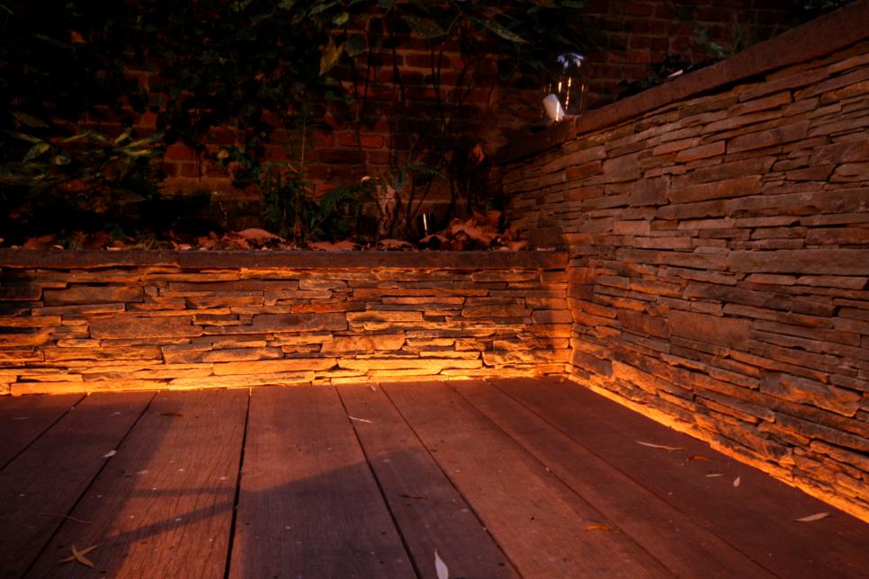 Brook Landscape Press HGTV Patio Garden Lighting